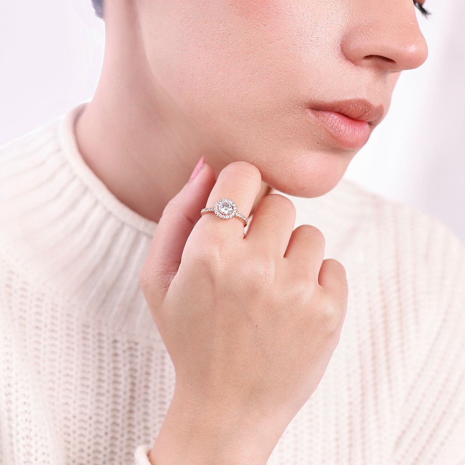 Timeless and elegant gold-plated engagement ring with a luxurious design
