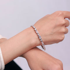 Platinum-plated bracelet with a round and rectangular accent