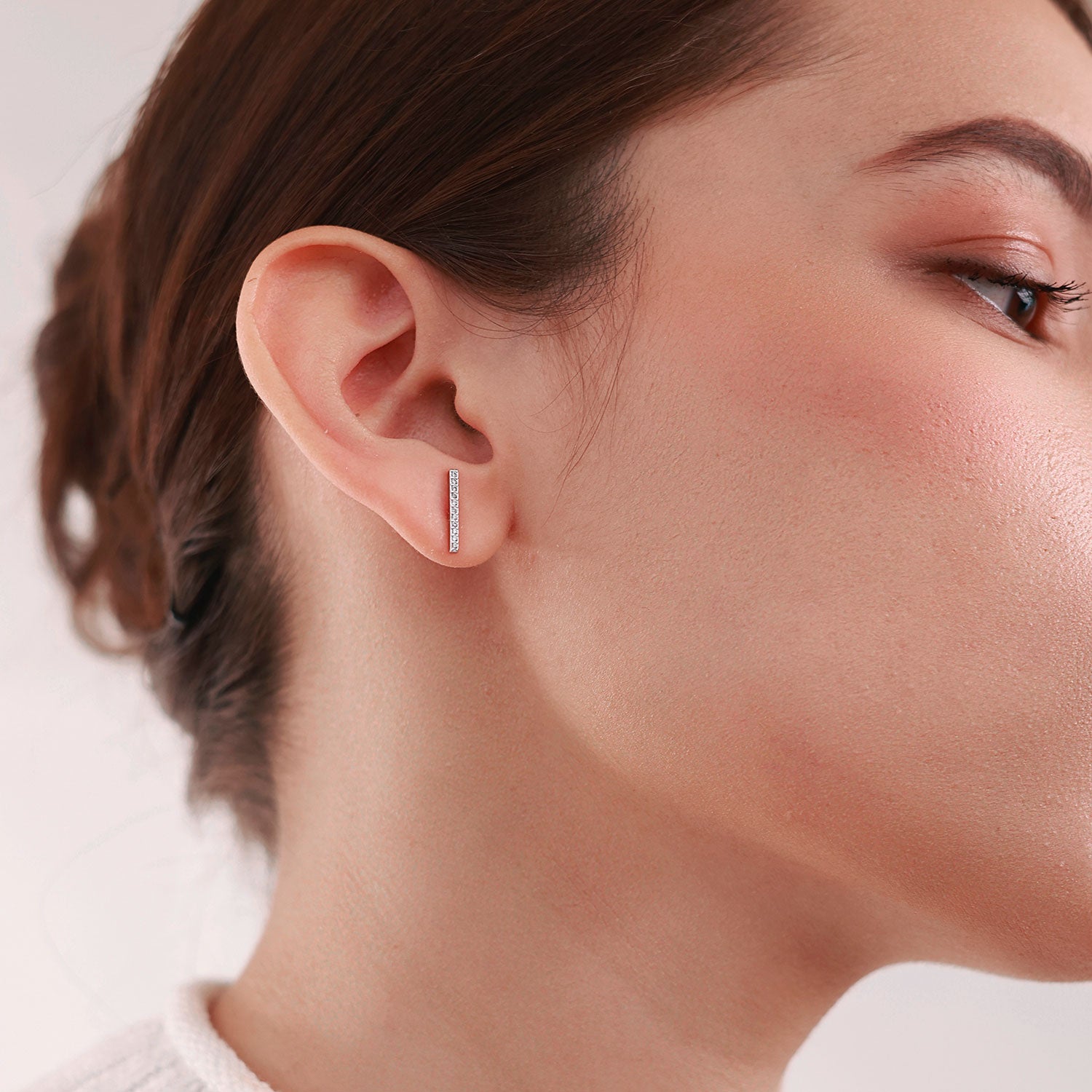 Close up Sleek Radiance Platinum Plated Stud Earrings – Elegant Linear Design with Zirconia Accents